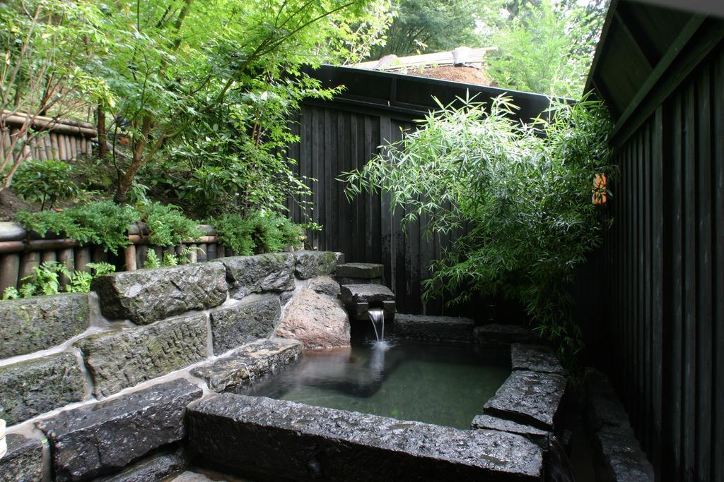Kurokawa Onsen Oku No Yu Hotel Minamioguni Buitenkant foto