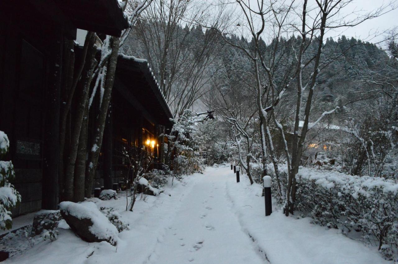 Kurokawa Onsen Oku No Yu Hotel Minamioguni Buitenkant foto