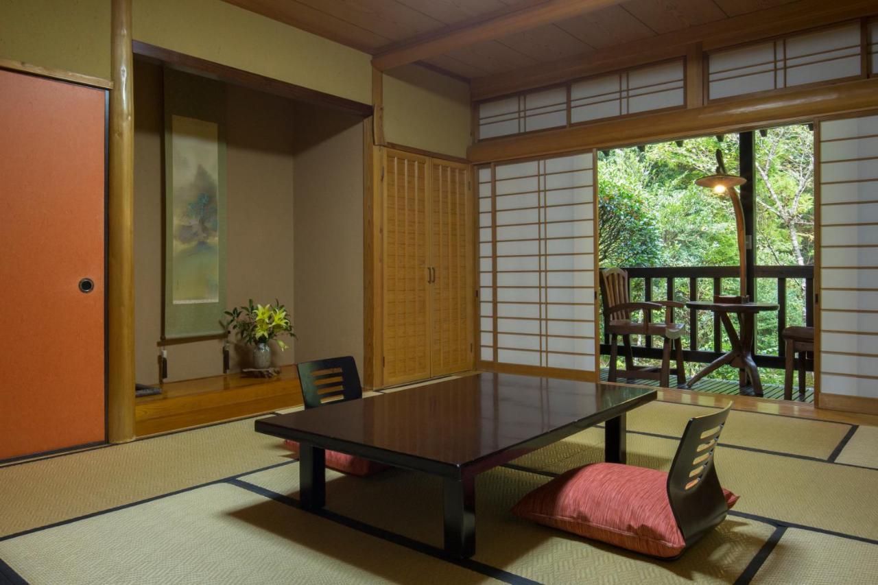 Kurokawa Onsen Oku No Yu Hotel Minamioguni Buitenkant foto