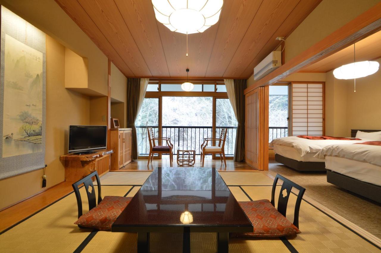 Kurokawa Onsen Oku No Yu Hotel Minamioguni Buitenkant foto