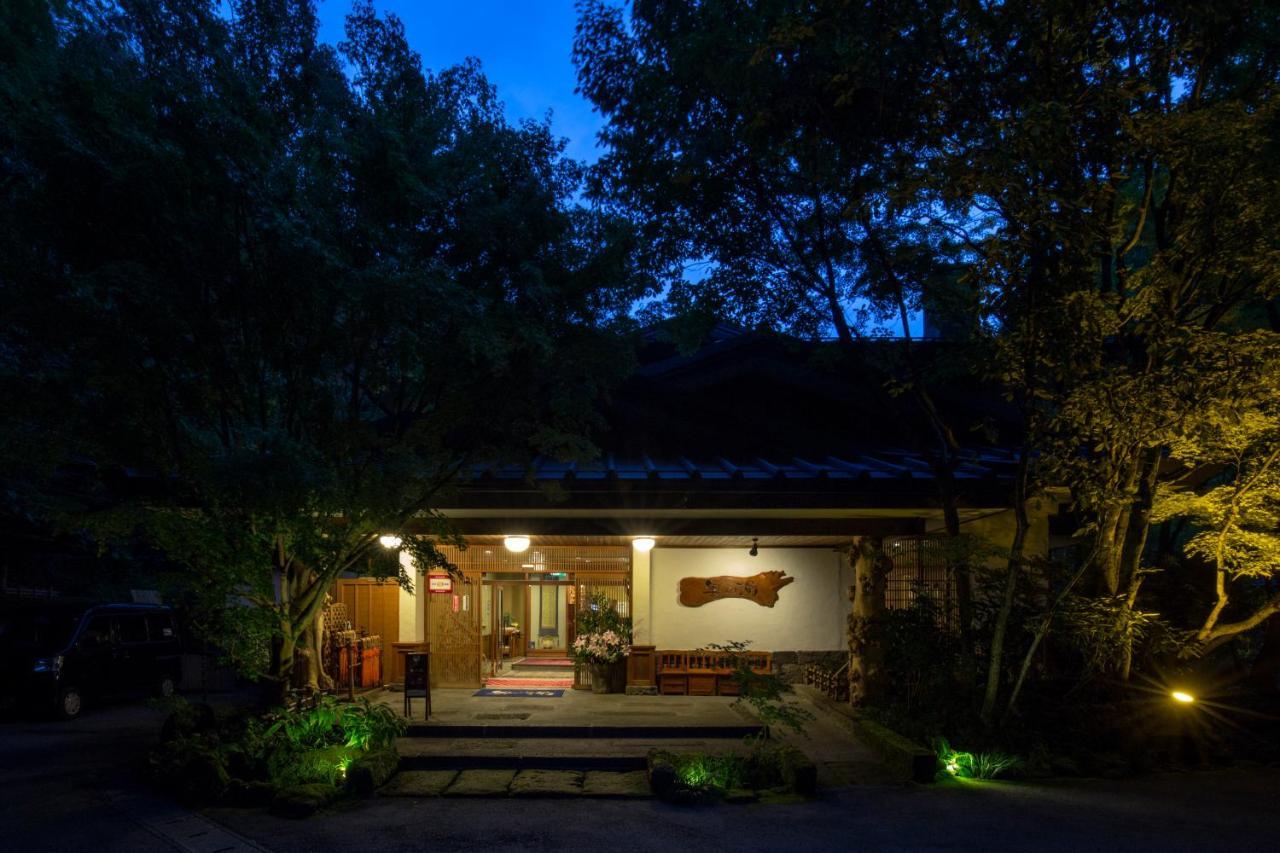 Kurokawa Onsen Oku No Yu Hotel Minamioguni Buitenkant foto