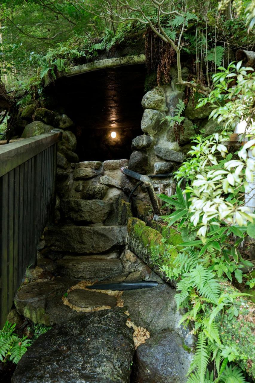 Kurokawa Onsen Oku No Yu Hotel Minamioguni Buitenkant foto