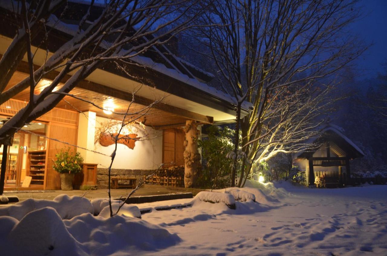 Kurokawa Onsen Oku No Yu Hotel Minamioguni Buitenkant foto