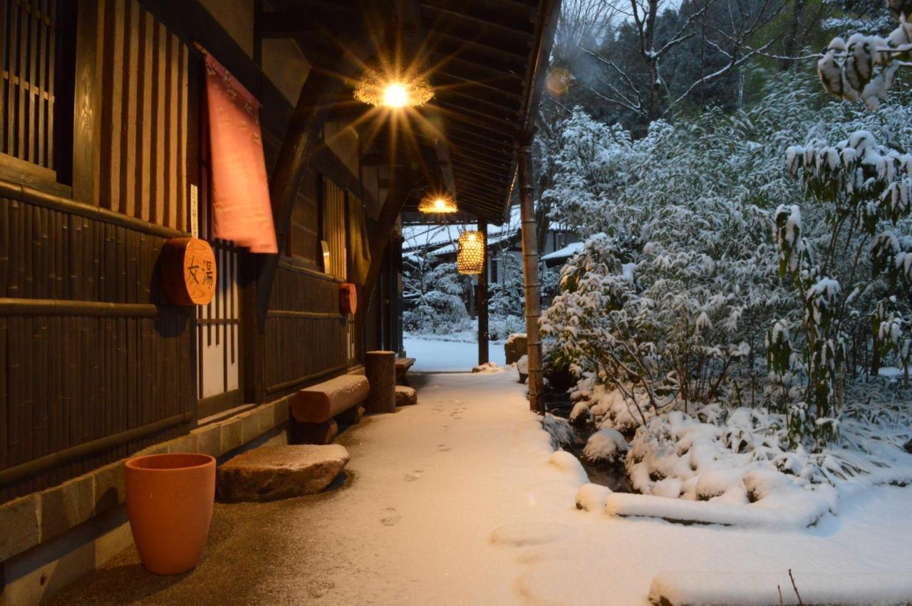 Kurokawa Onsen Oku No Yu Hotel Minamioguni Buitenkant foto